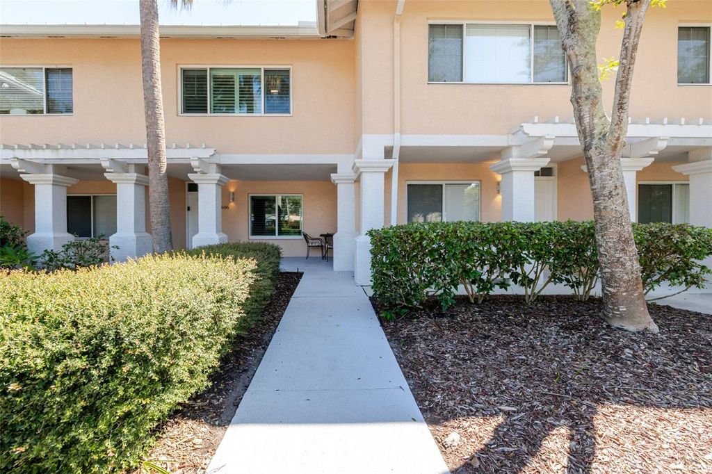 Photo of 606 Cohen Way, Sarasota, FL 34236 (MLS # A4666251)