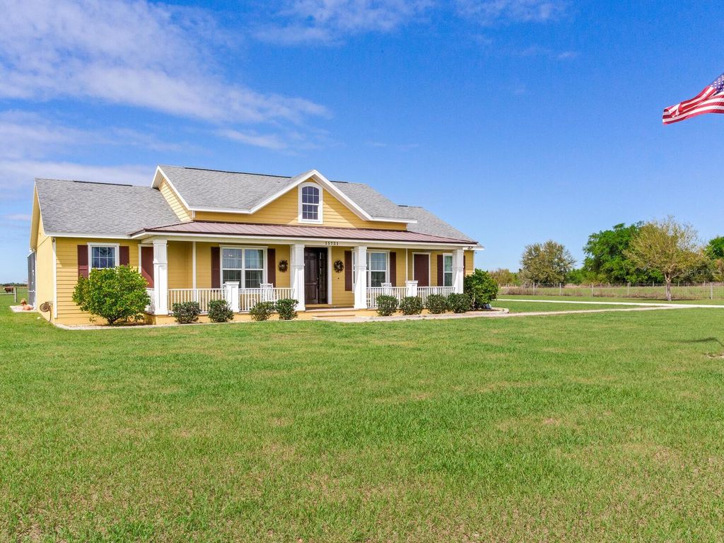 Photo of 15721 Colding Loop, Wimauma, FL 33598 (MLS # TB8477053)