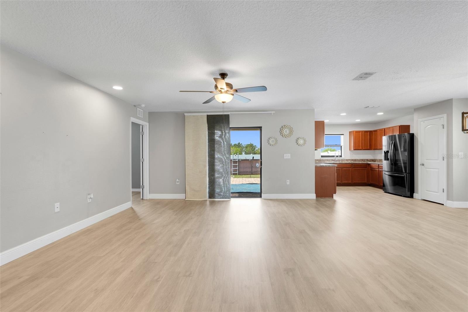 CRESTRIDGE AT ESTATES - Residential