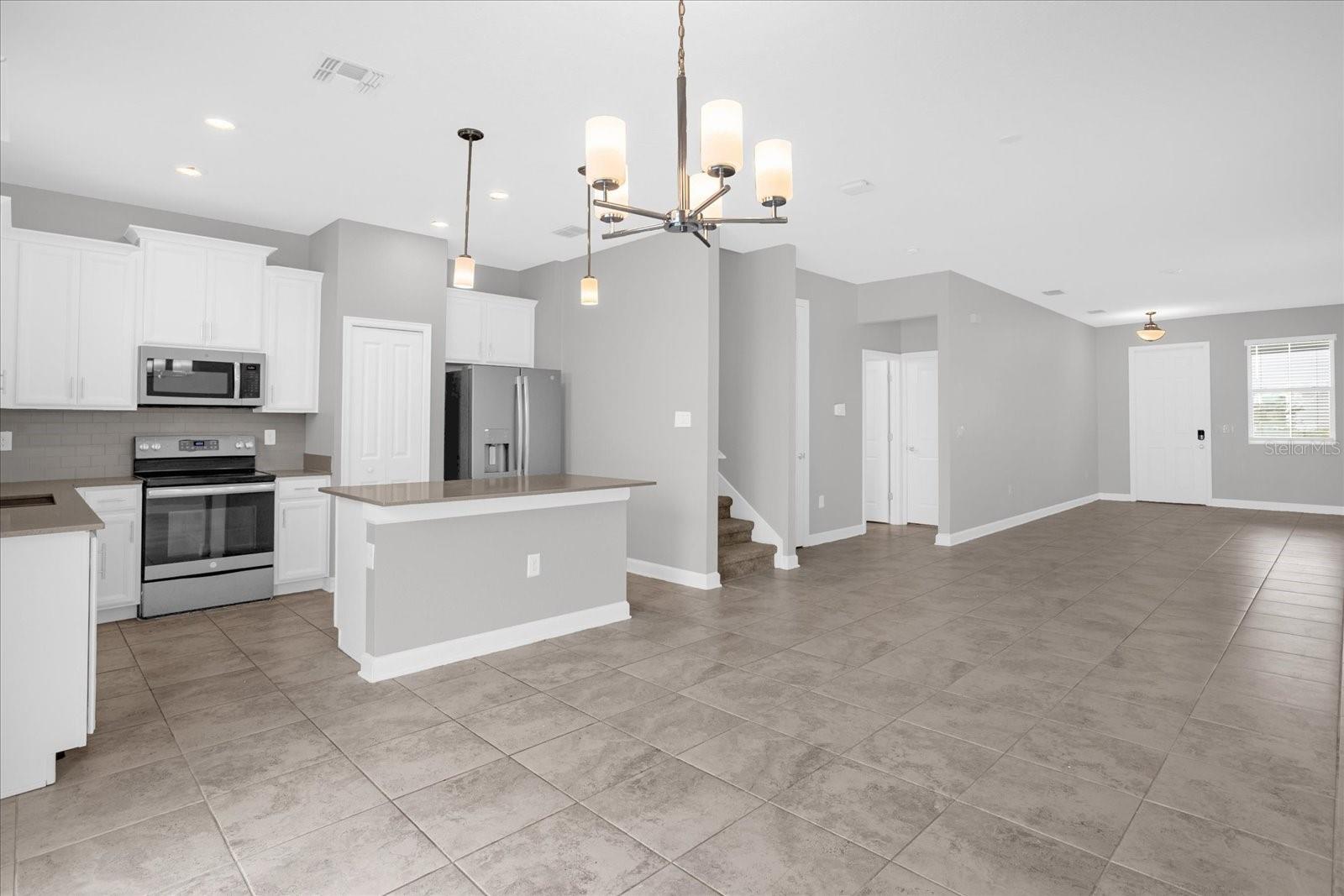 STOREY LAKE - Residential Lease