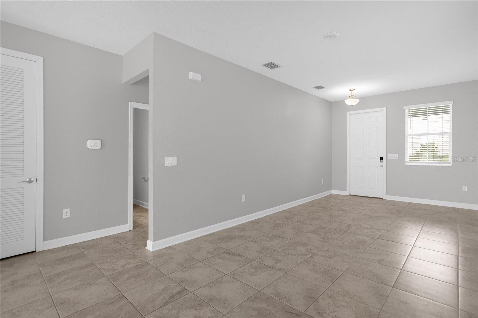 STOREY LAKE - Residential Lease