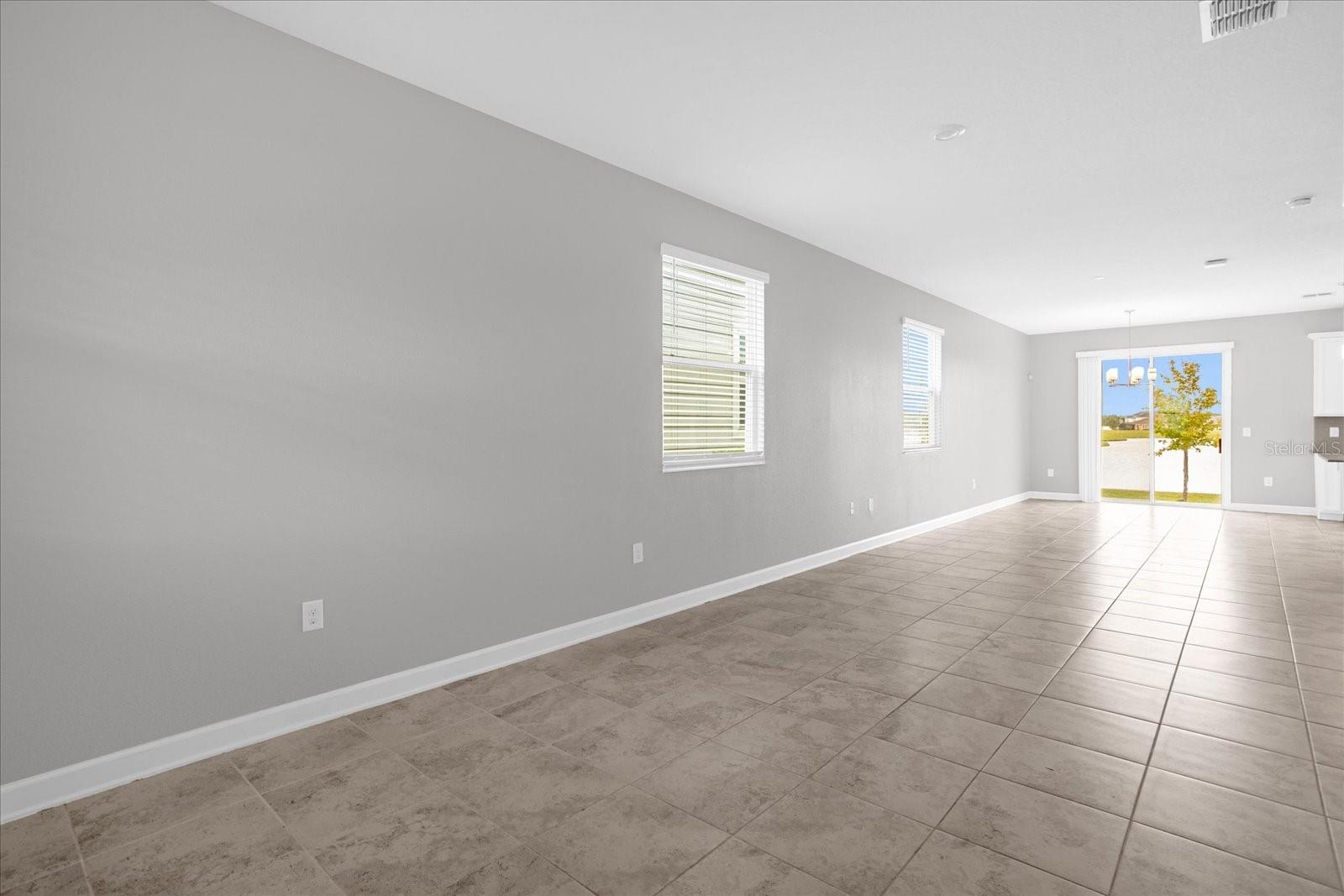 STOREY LAKE - Residential Lease