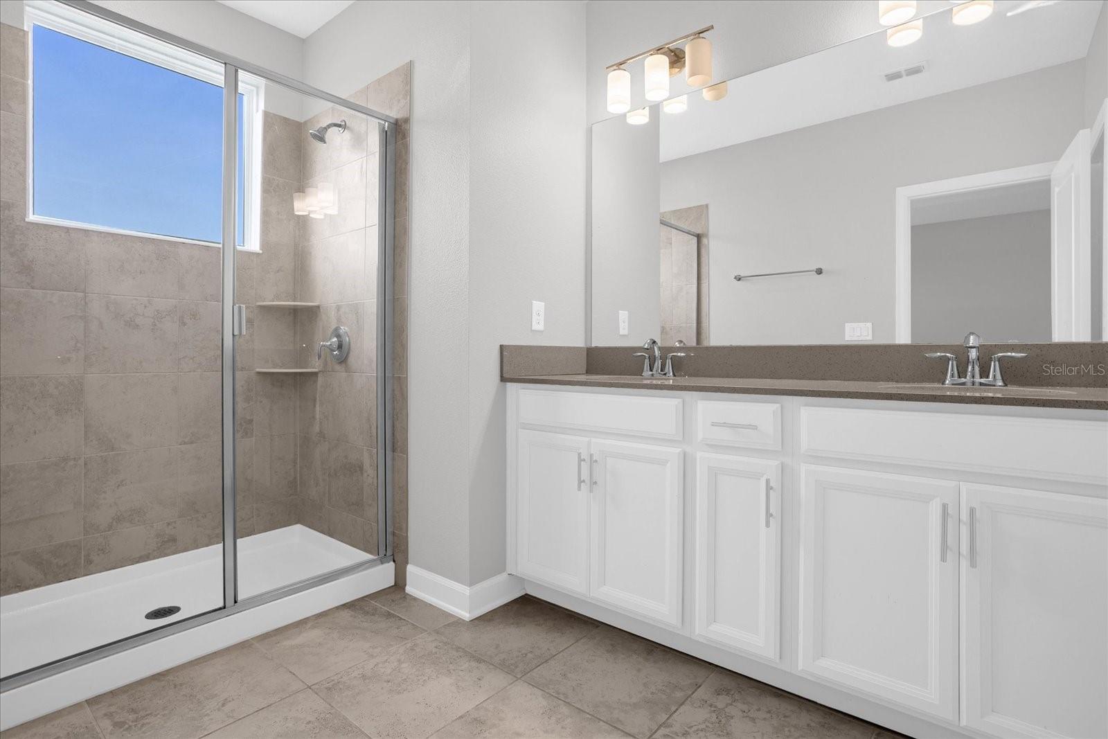 STOREY LAKE - Residential Lease