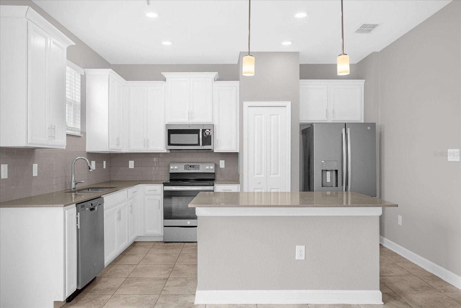 STOREY LAKE - Residential Lease