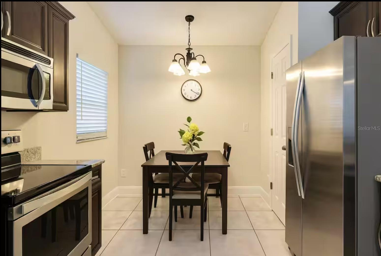 3275 SMOKE SIGNAL CIRCLE