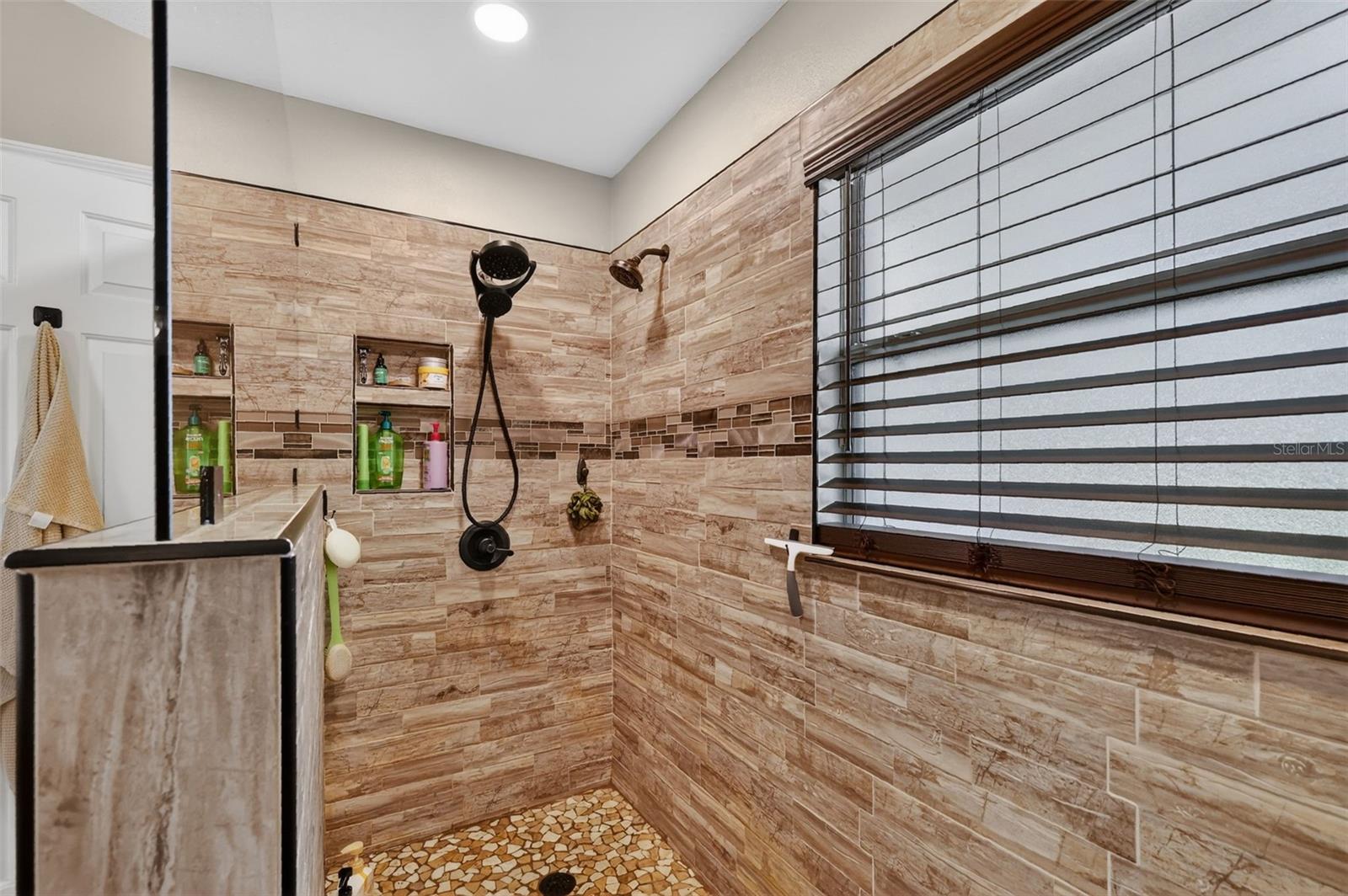 LAURELS MOUNT DORA 45/98 - Residential