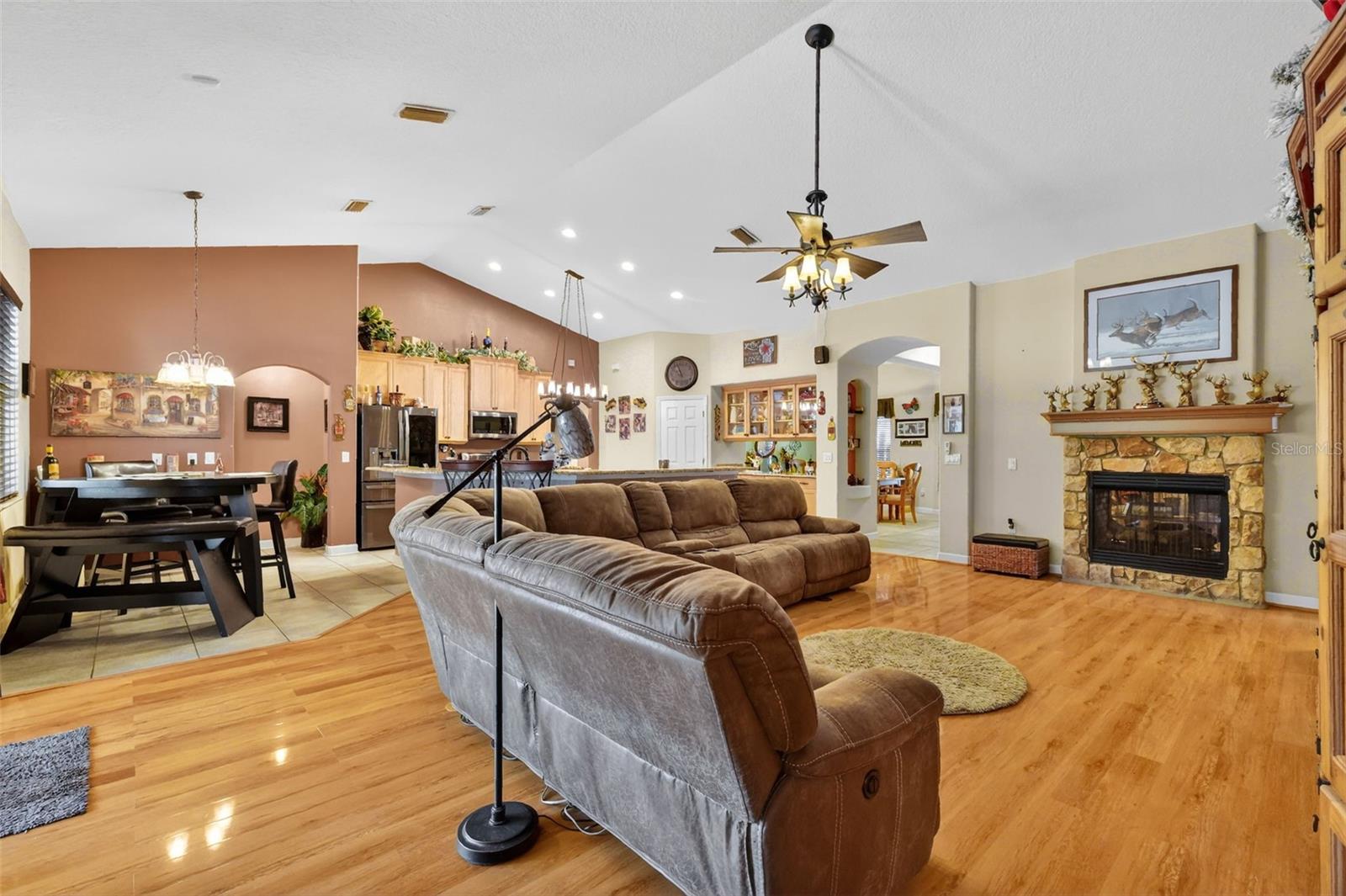 LAURELS MOUNT DORA 45/98 - Residential