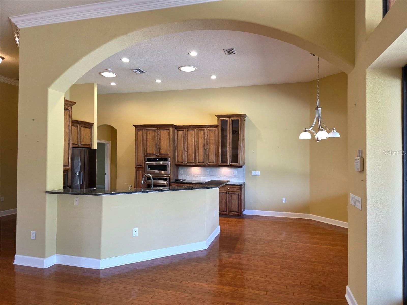 8421 CHARLESTON DRIVE