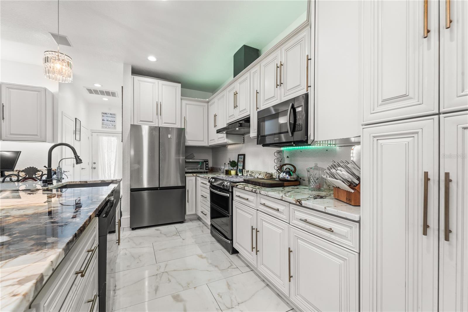 LAKEWOOD ESTATES SEC D - Residential