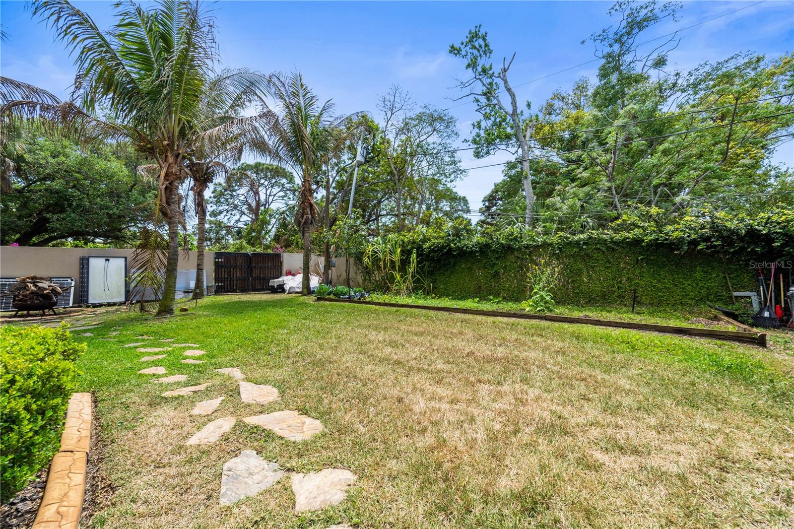 LAKEWOOD ESTATES SEC D - Residential