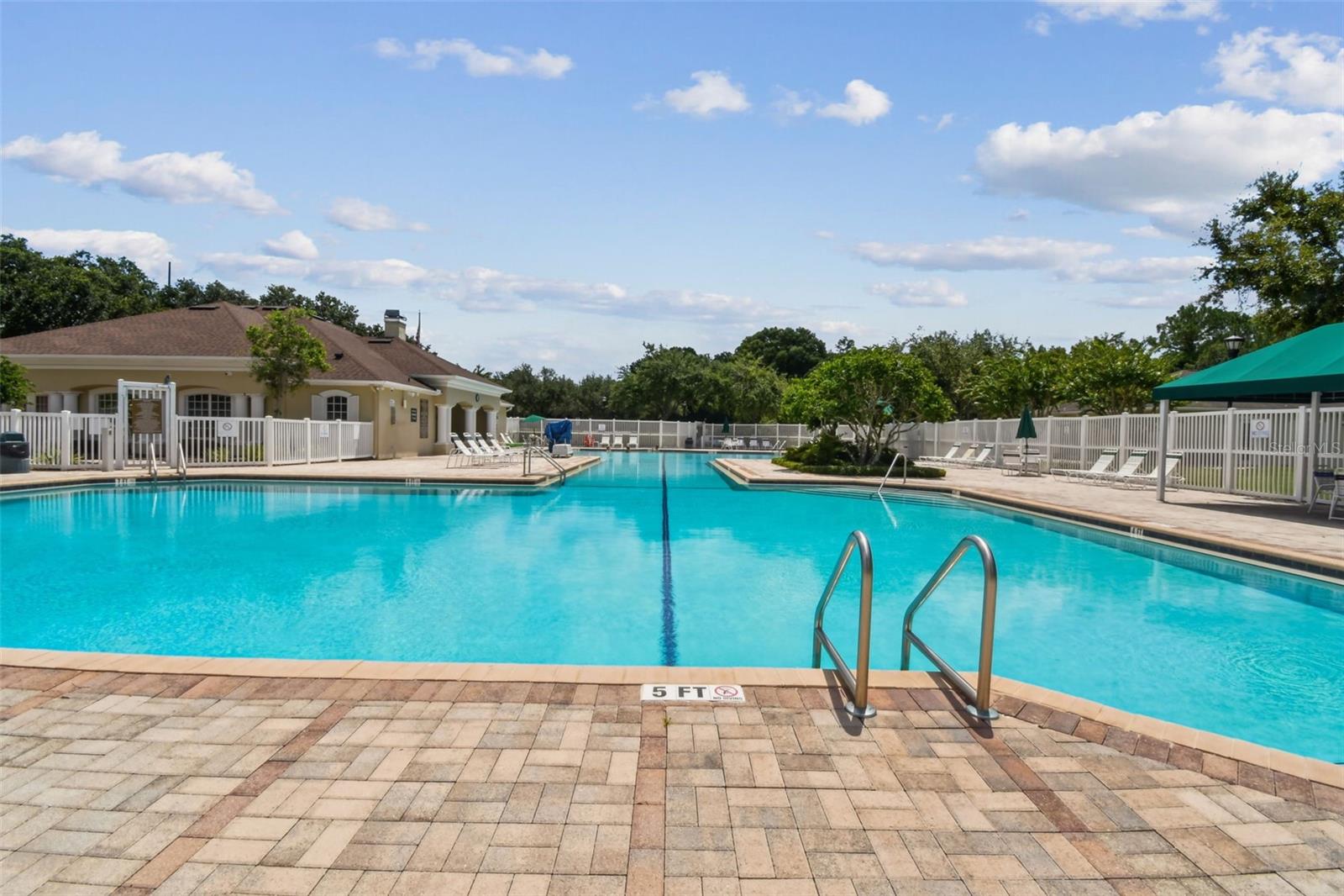 LEXINGTON OAKS VILLAGE 32A 33 - Residential Lease