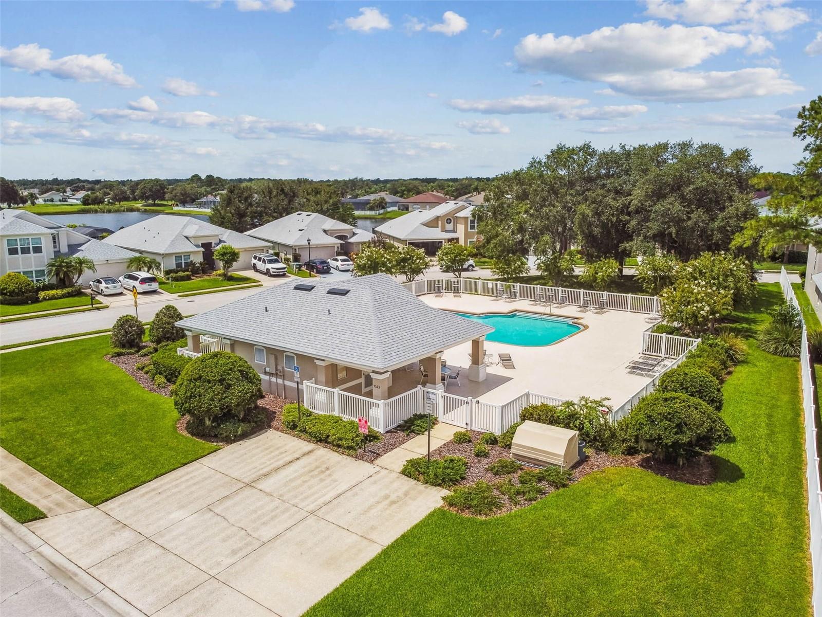 LEXINGTON OAKS VILLAGE 32A 33 - Residential Lease