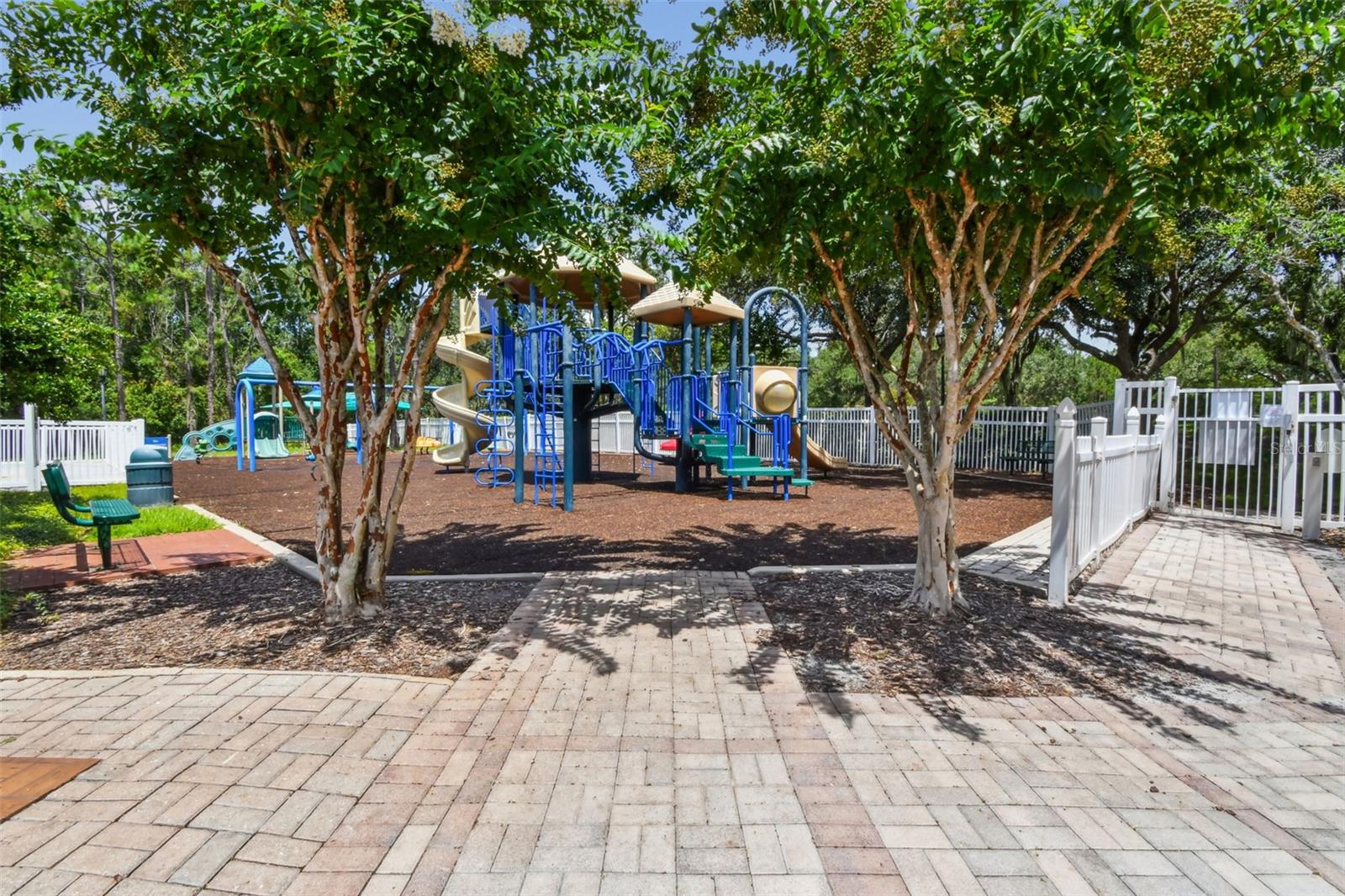 LEXINGTON OAKS VILLAGE 32A 33 - Residential Lease