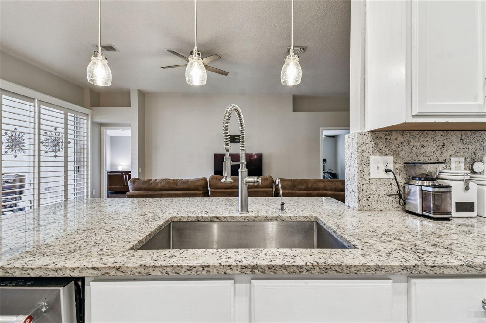 LEXINGTON OAKS VILLAGE 32A 33 - Residential Lease