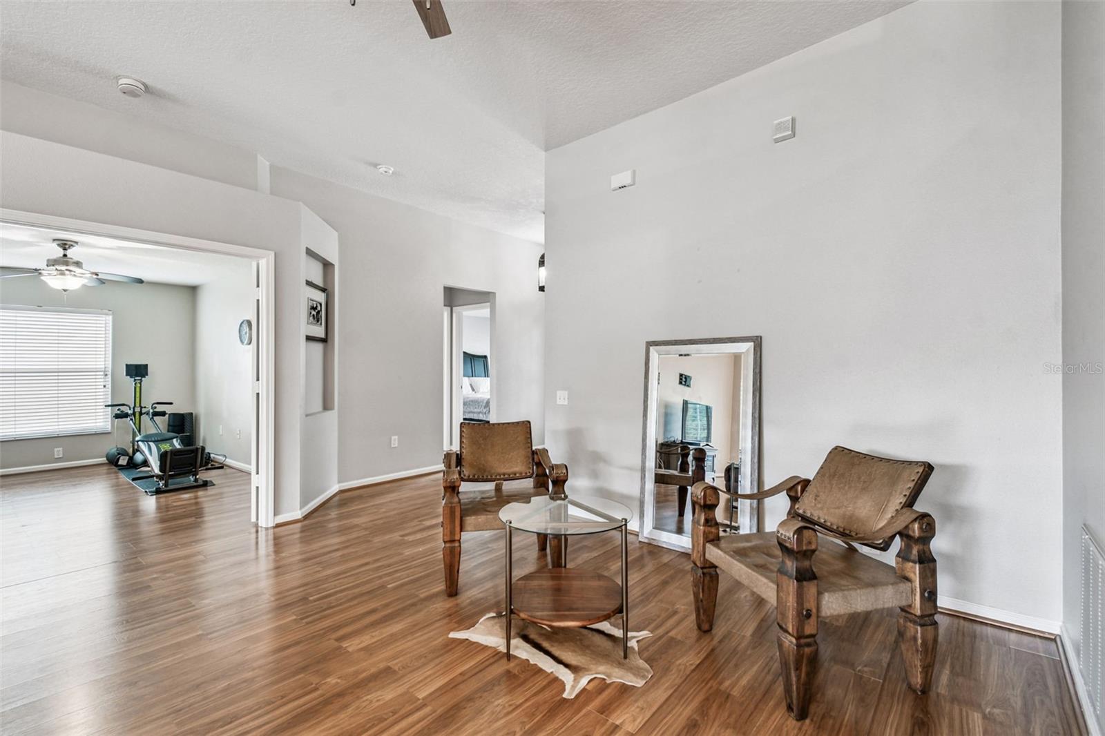 LEXINGTON OAKS VILLAGE 32A 33 - Residential Lease