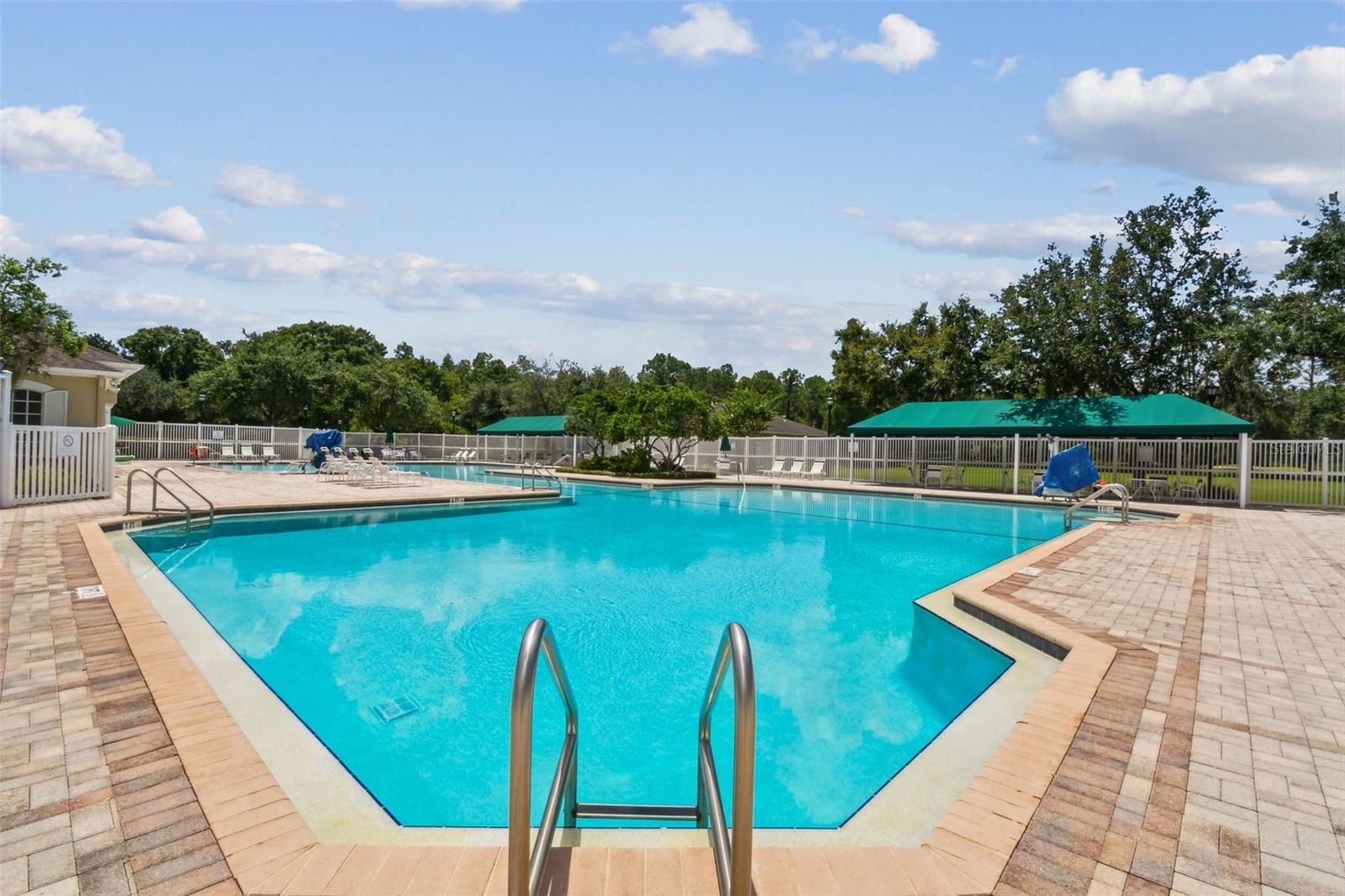 LEXINGTON OAKS VILLAGE 32A 33 - Residential Lease