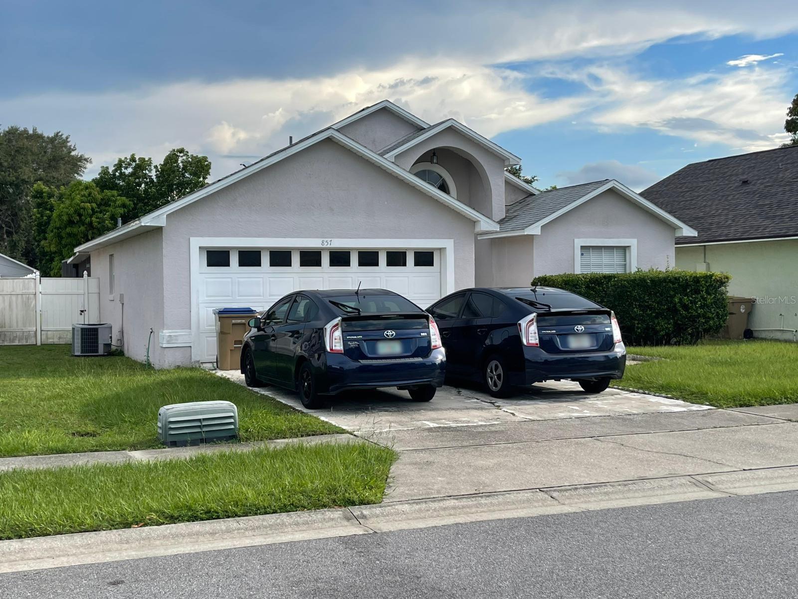 857 COUNTRY CROSSING COURT