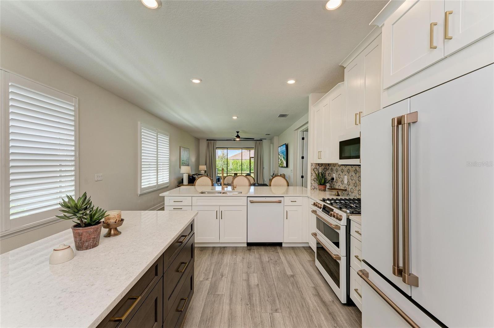 PARK EAST AT AZARIO PH I SUBPH A & B - Residential