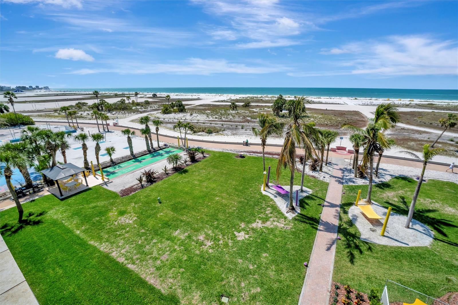 SOUTH BEACH CONDO HOTEL - Residential