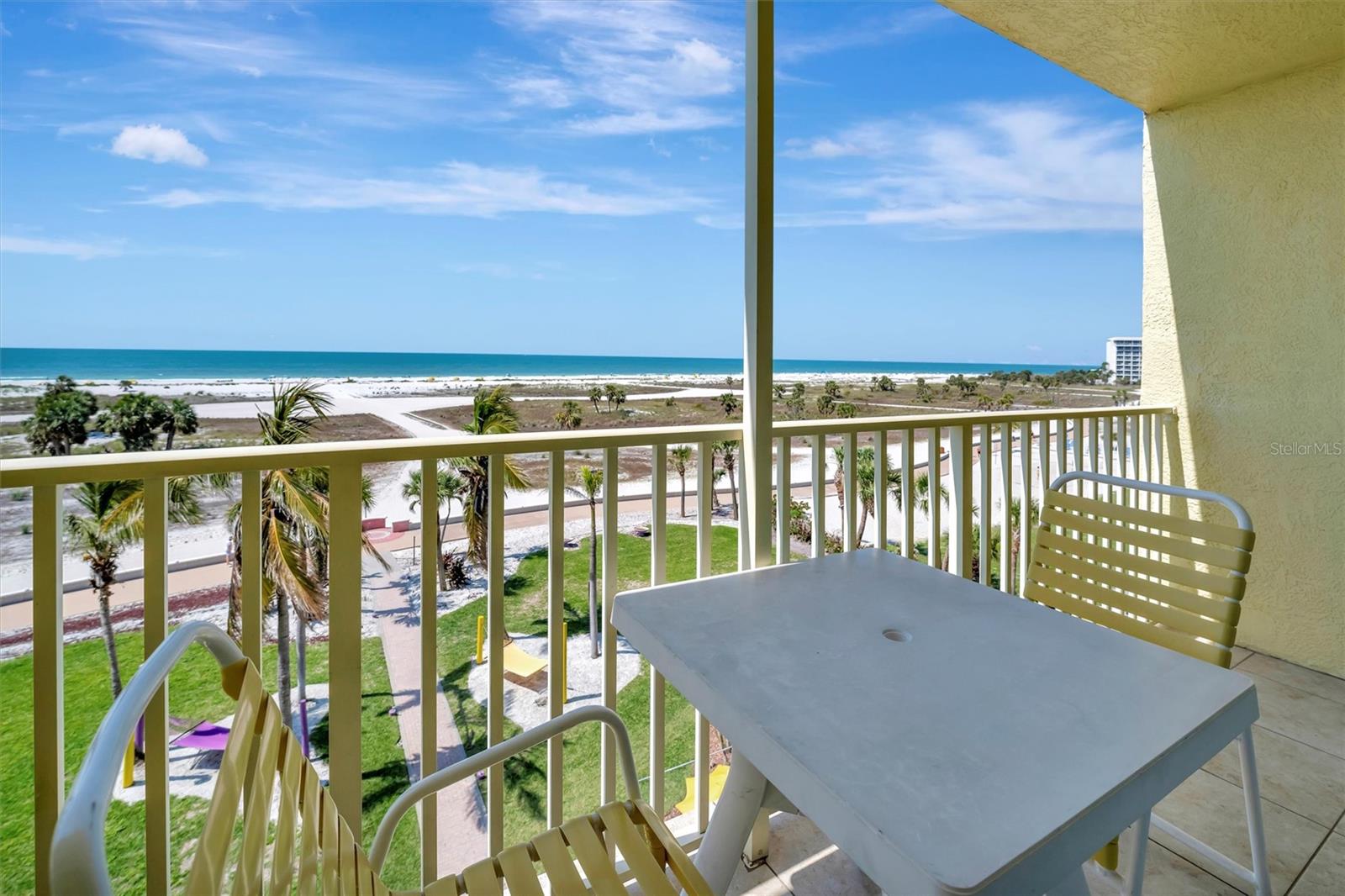 SOUTH BEACH CONDO HOTEL - Residential