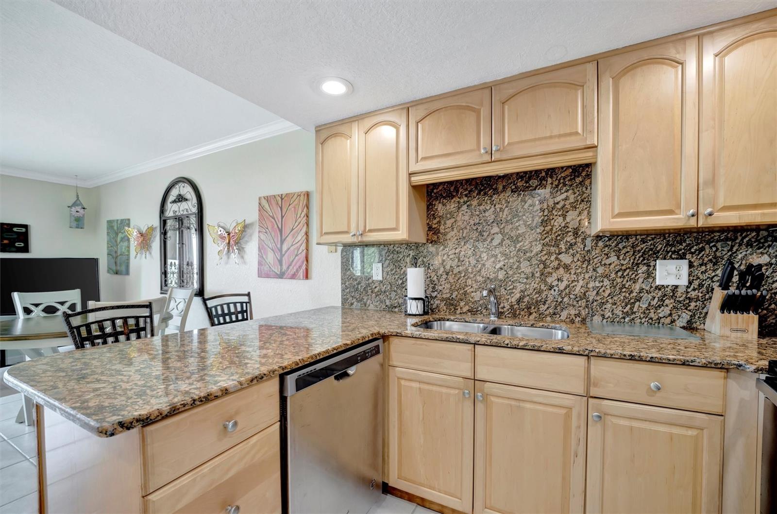 SOUTH BEACH CONDO HOTEL - Residential