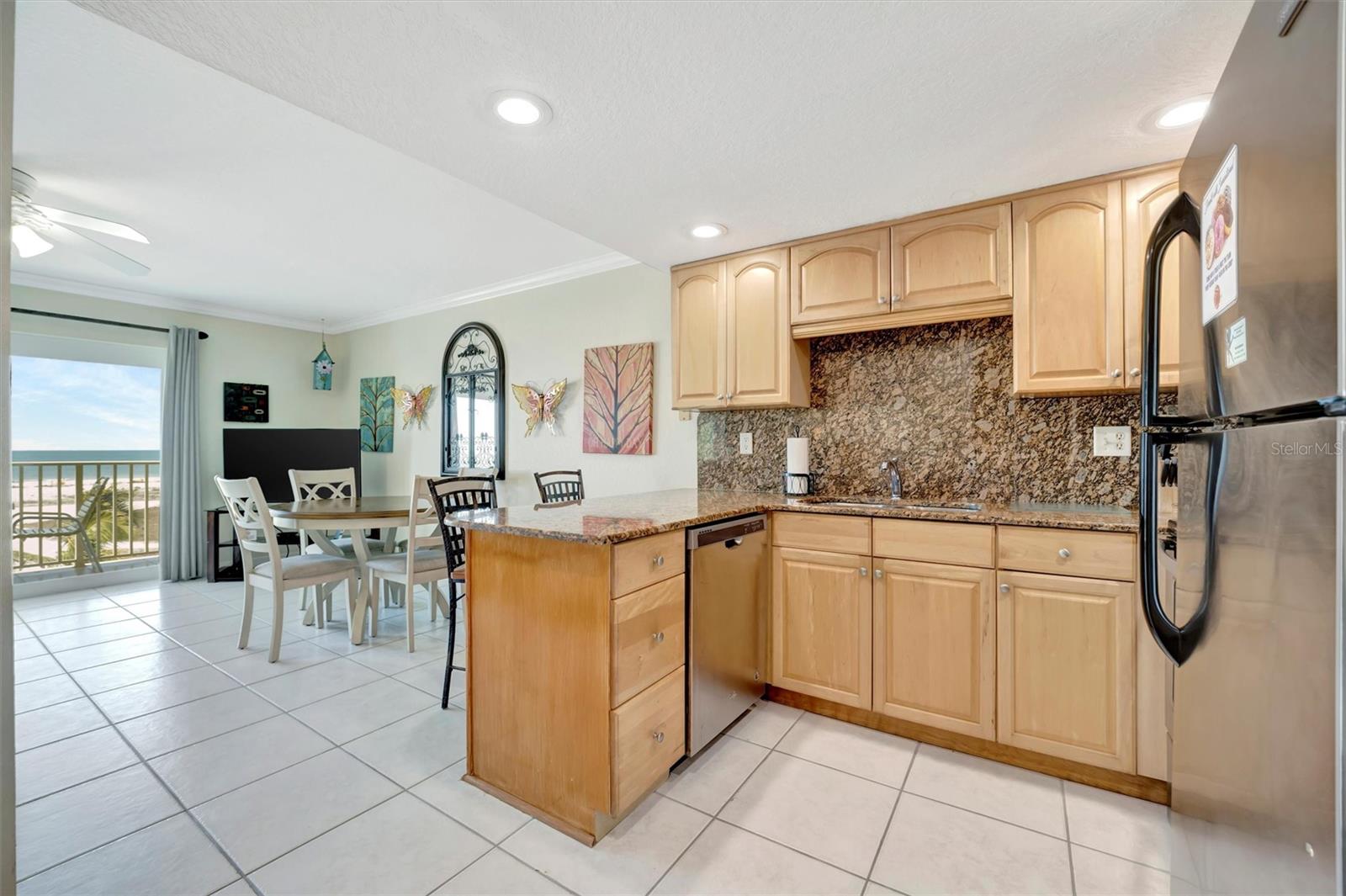 SOUTH BEACH CONDO HOTEL - Residential