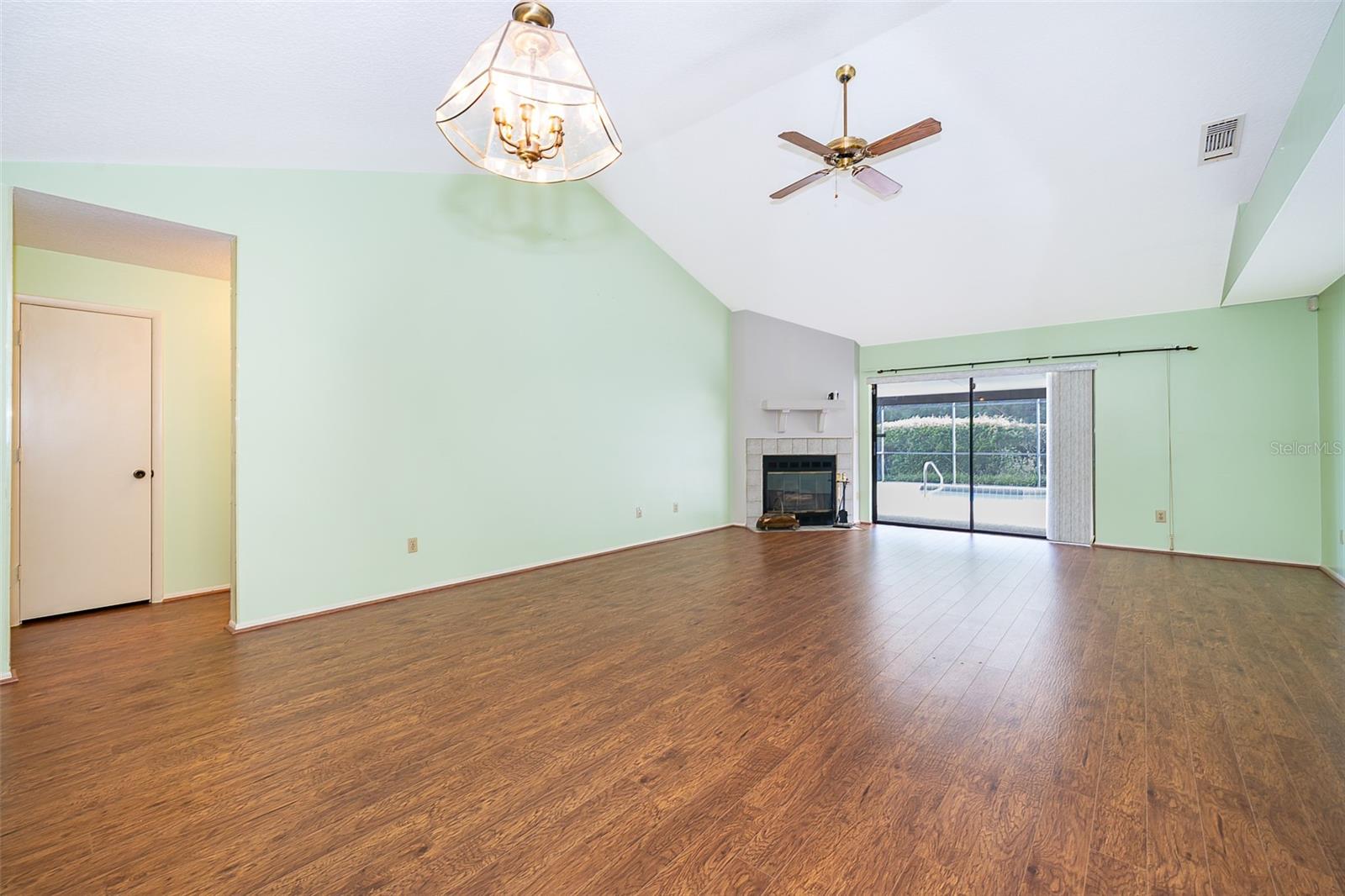 1017 GOULD PLACE