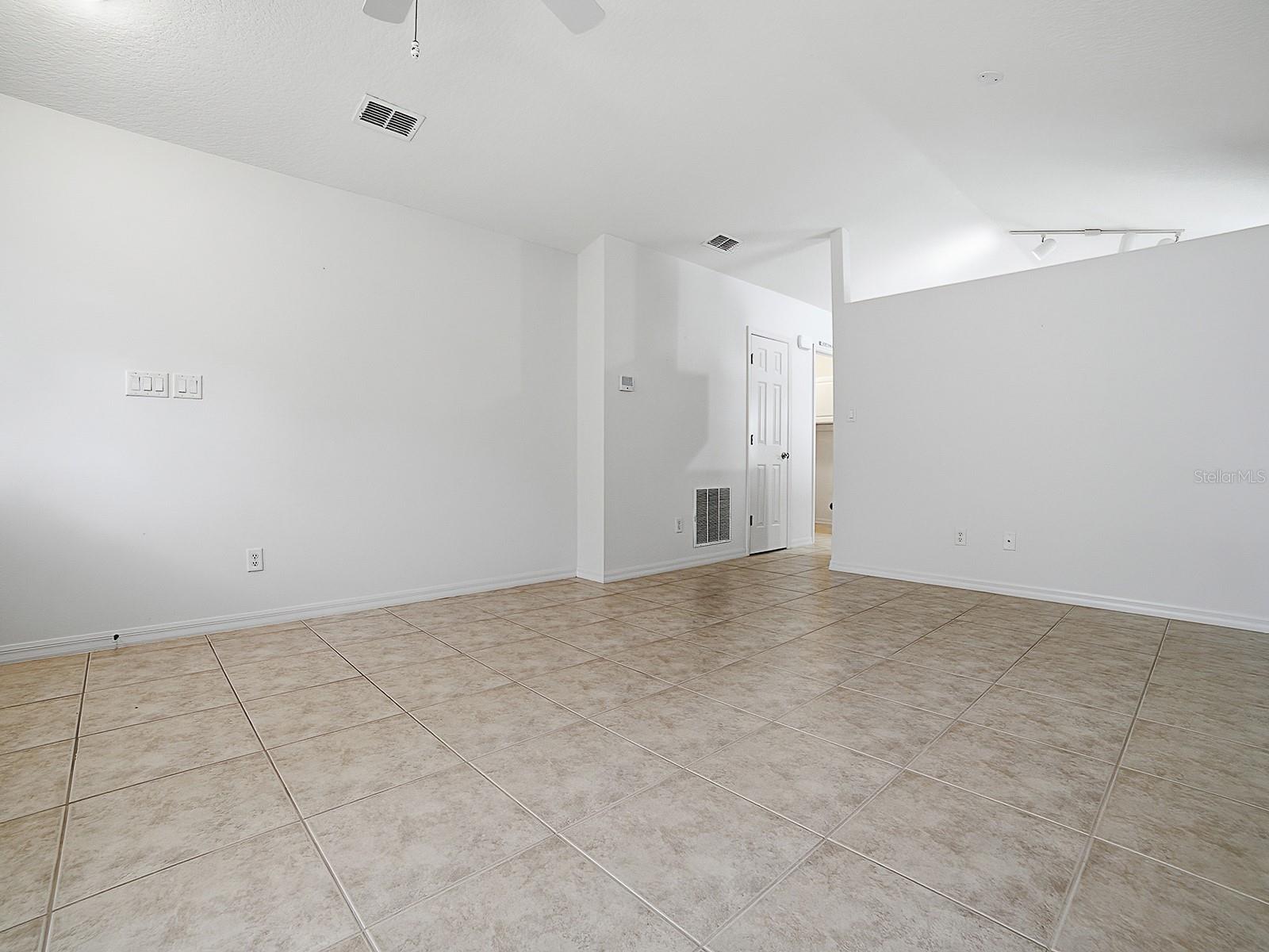 PLANTATION AT LEESBURG GOLFVIEW - Residential