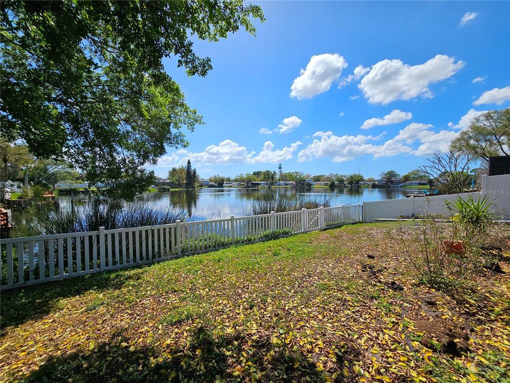 Photo of 1414 85th Avenue N, St Petersburg, FL 33702 (MLS # TB8484335)