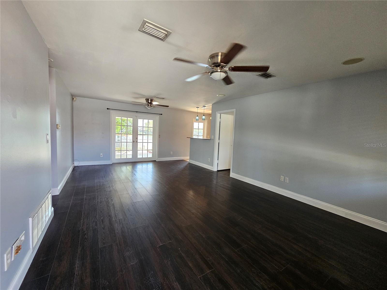 WINSTON PARK - Residential