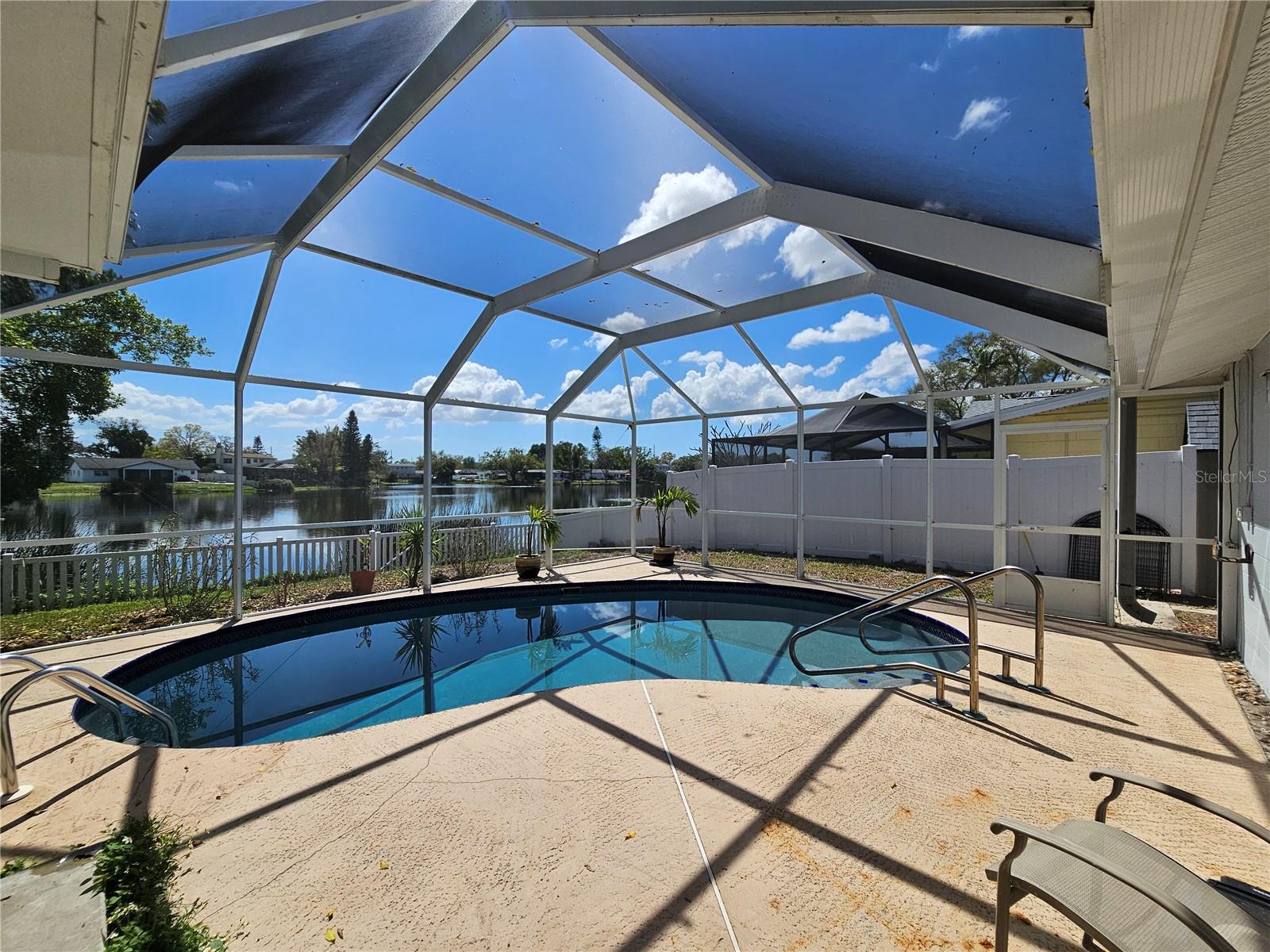 WINSTON PARK - Residential