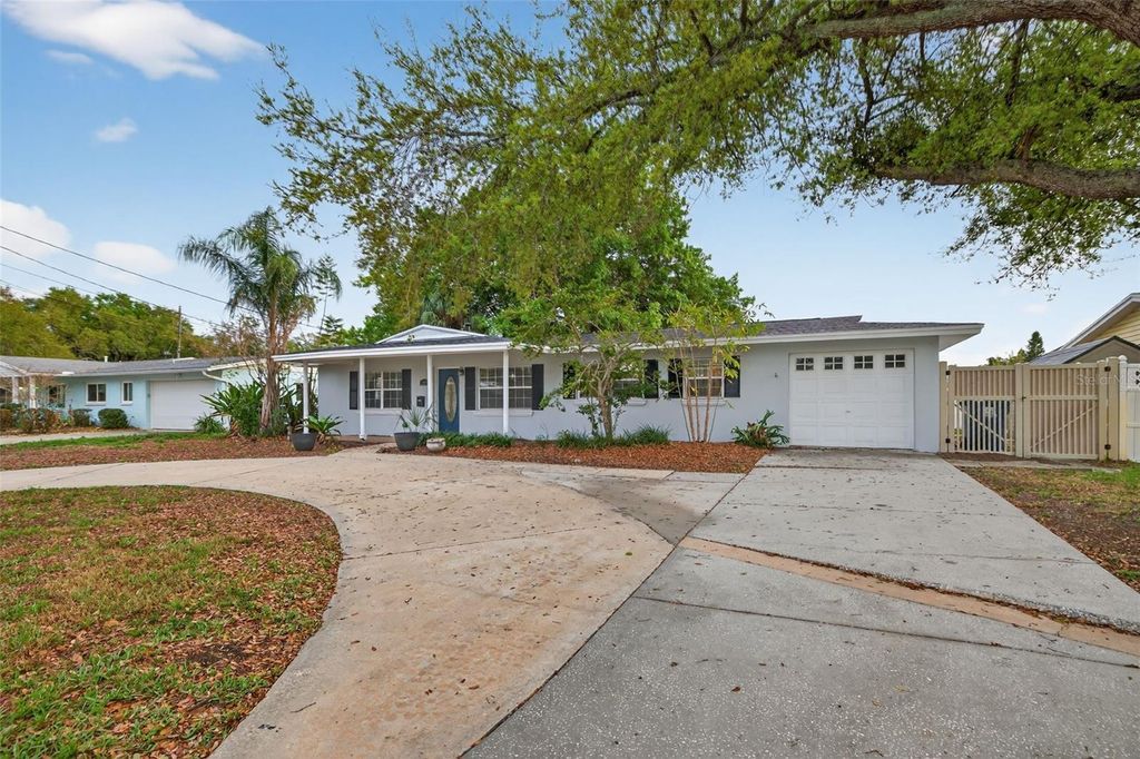 Photo of 1414 85th Avenue N, St Petersburg, FL 33702 (MLS # TB8484335)