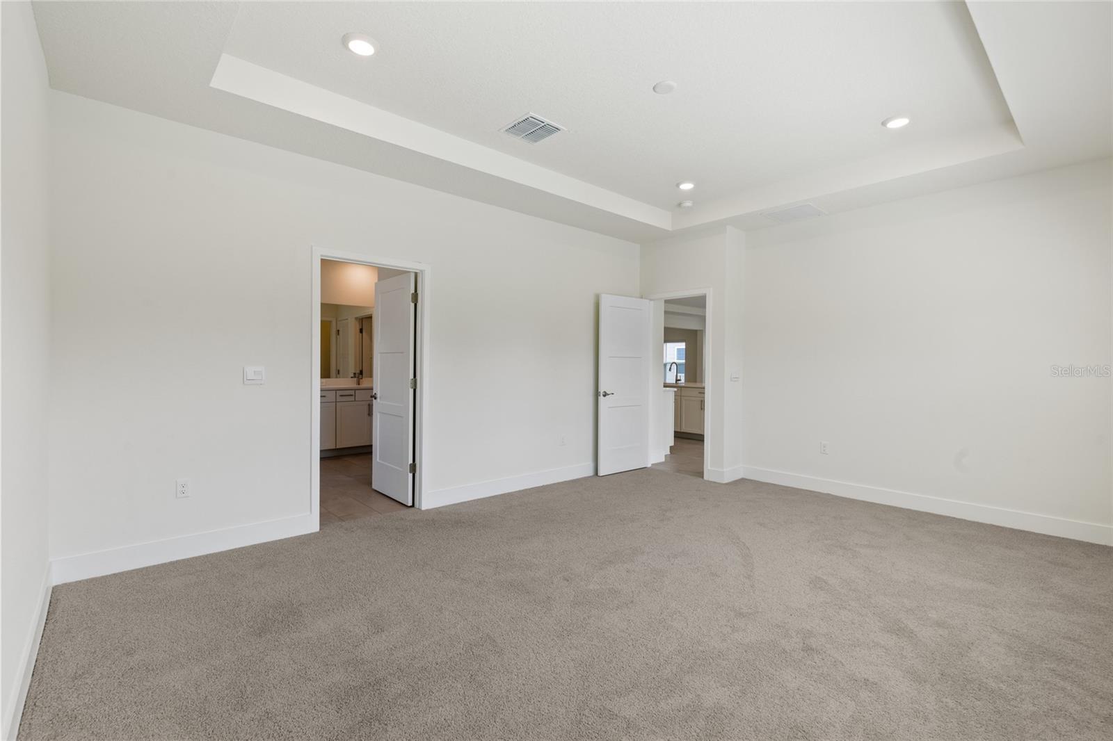BUCHANAN TRAILS - Residential