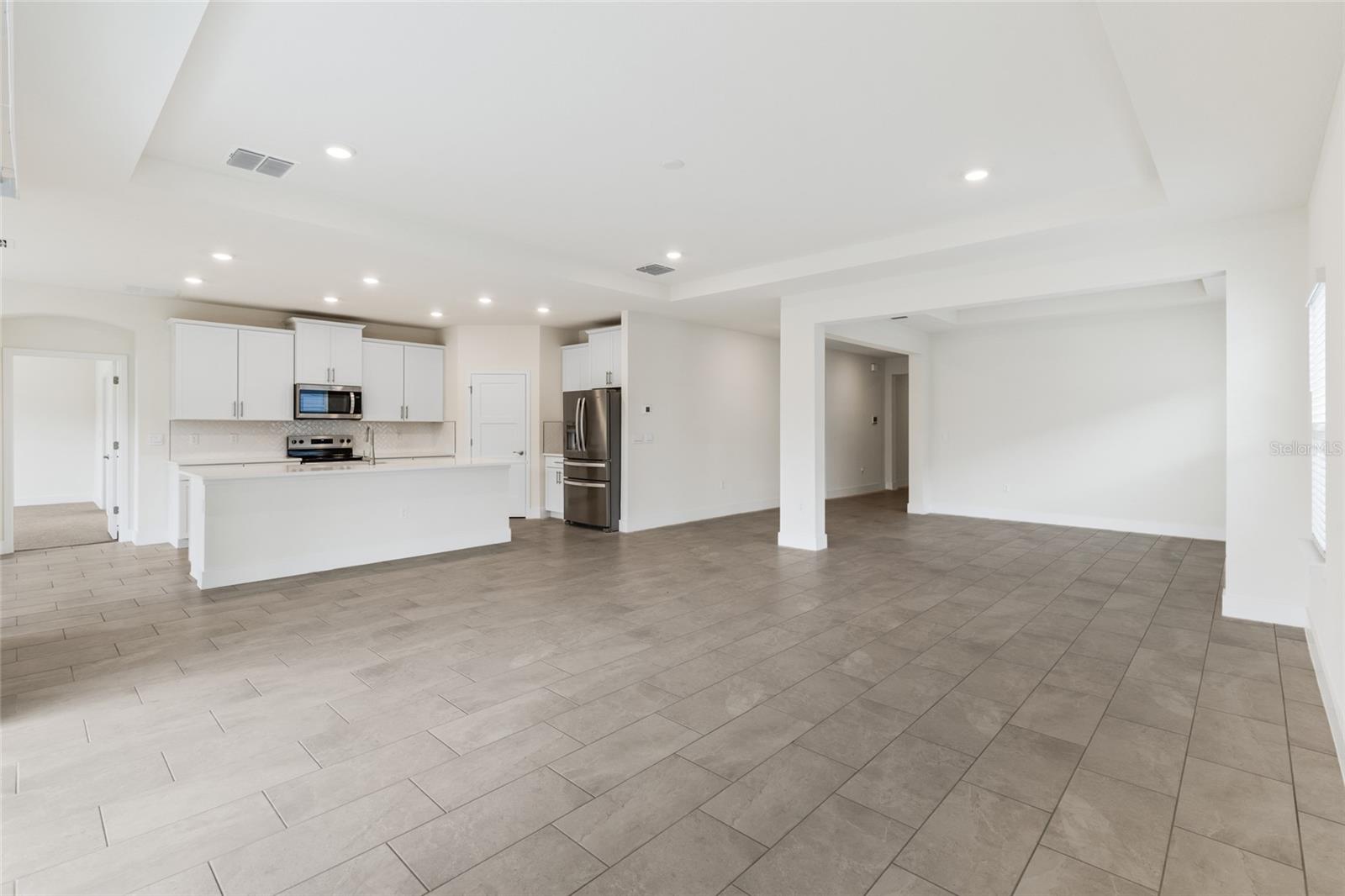 BUCHANAN TRAILS - Residential