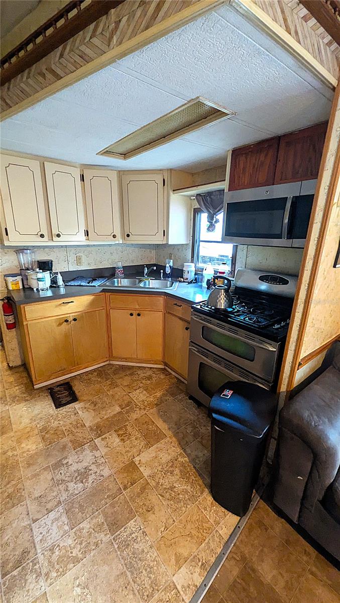 YOGI BEARS JELLYSTONE PARK CONDO - Residential