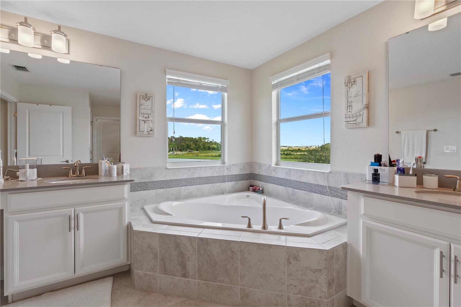 STOREY PARK - Residential