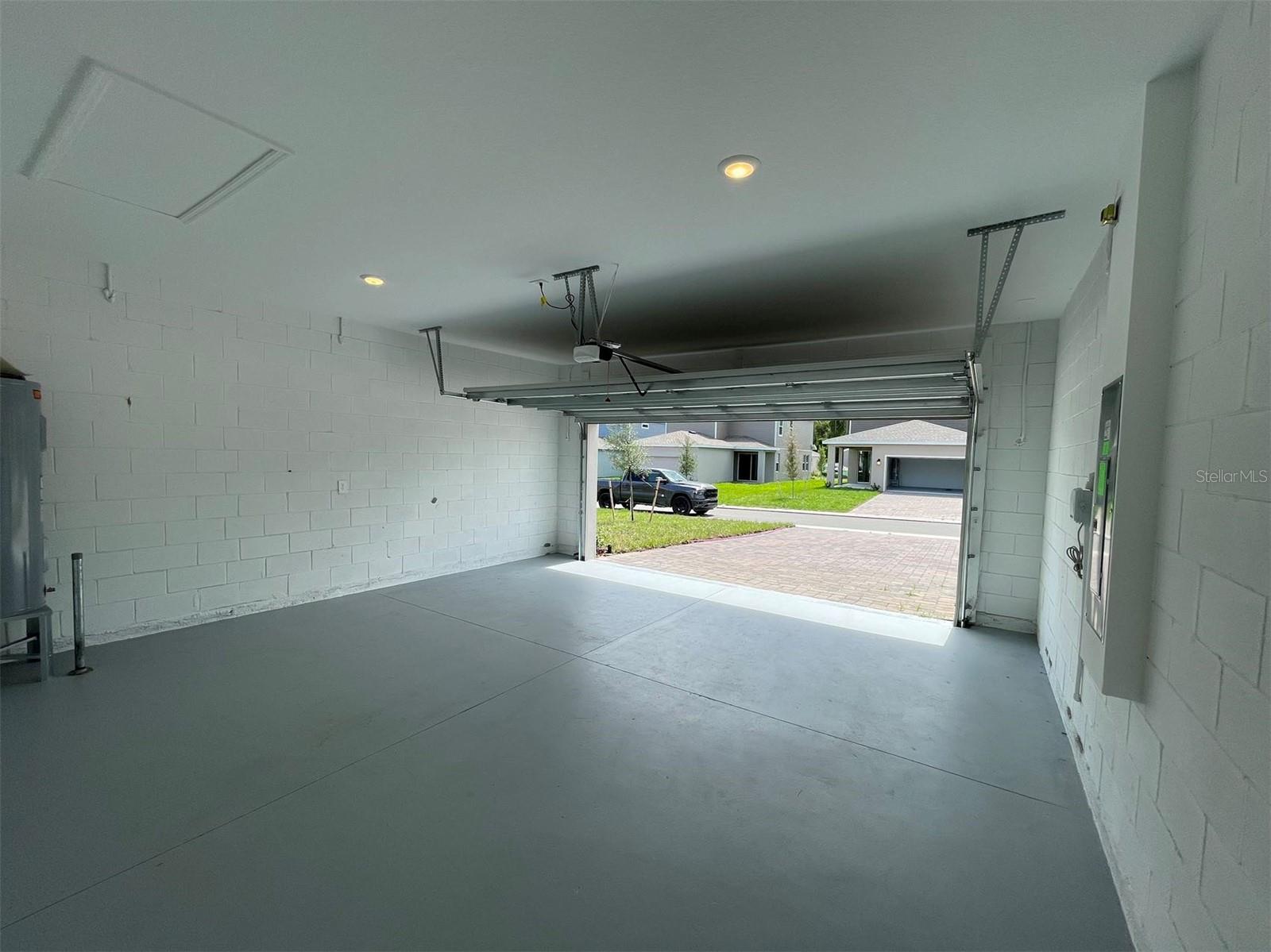 RHETTS RDG - Residential Lease