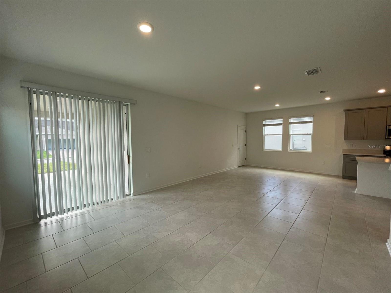 RHETTS RDG - Residential Lease