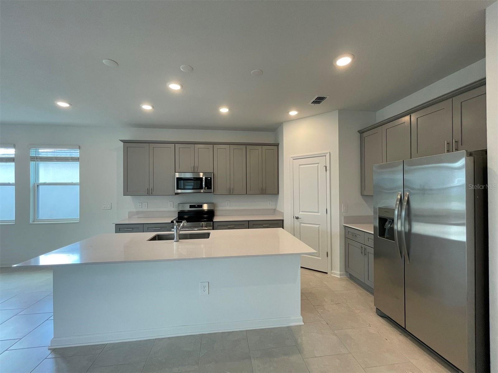 RHETTS RDG - Residential Lease