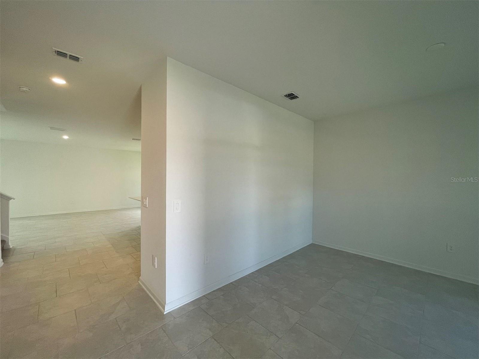 RHETTS RDG - Residential Lease