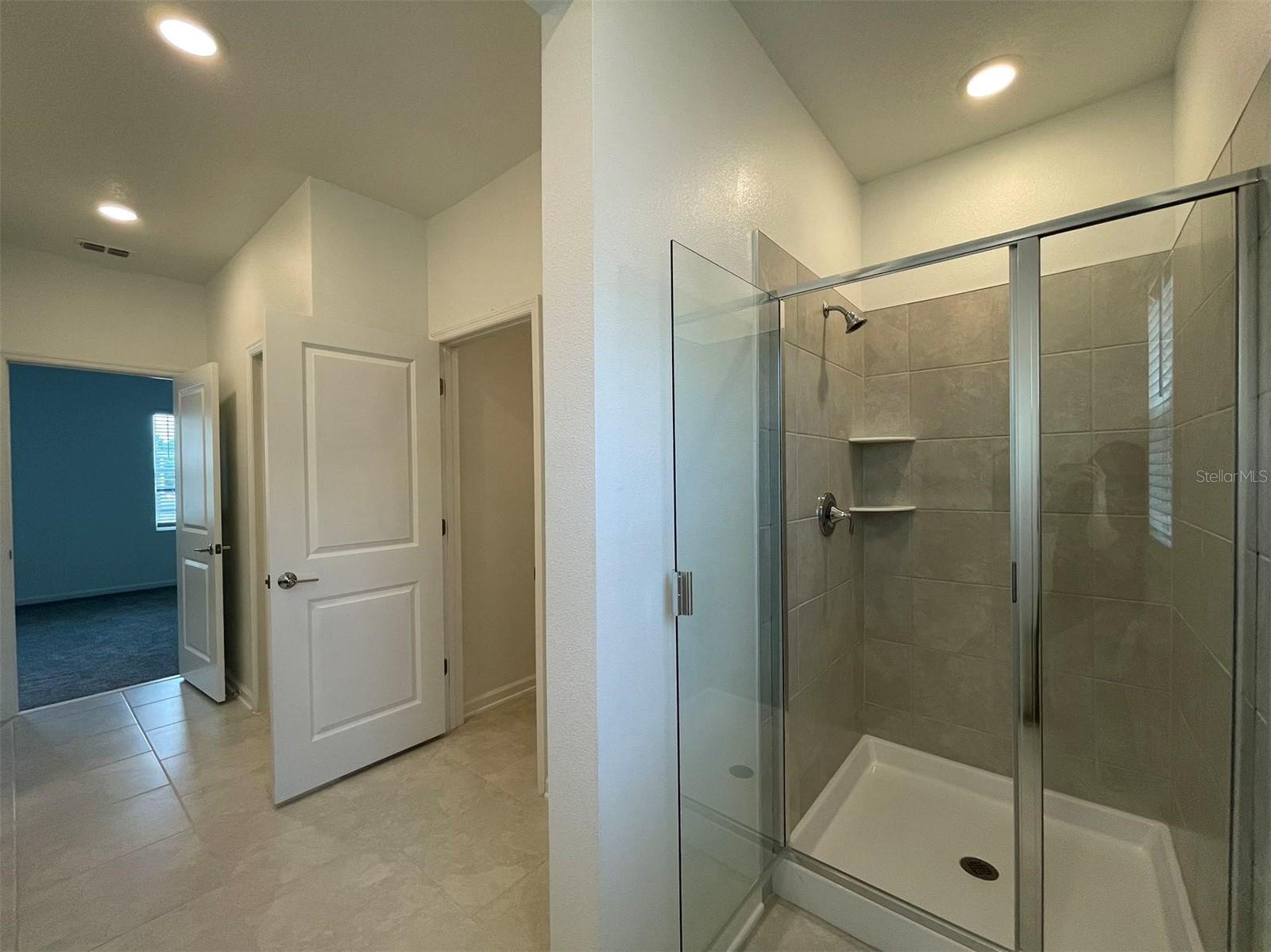 RHETTS RDG - Residential Lease