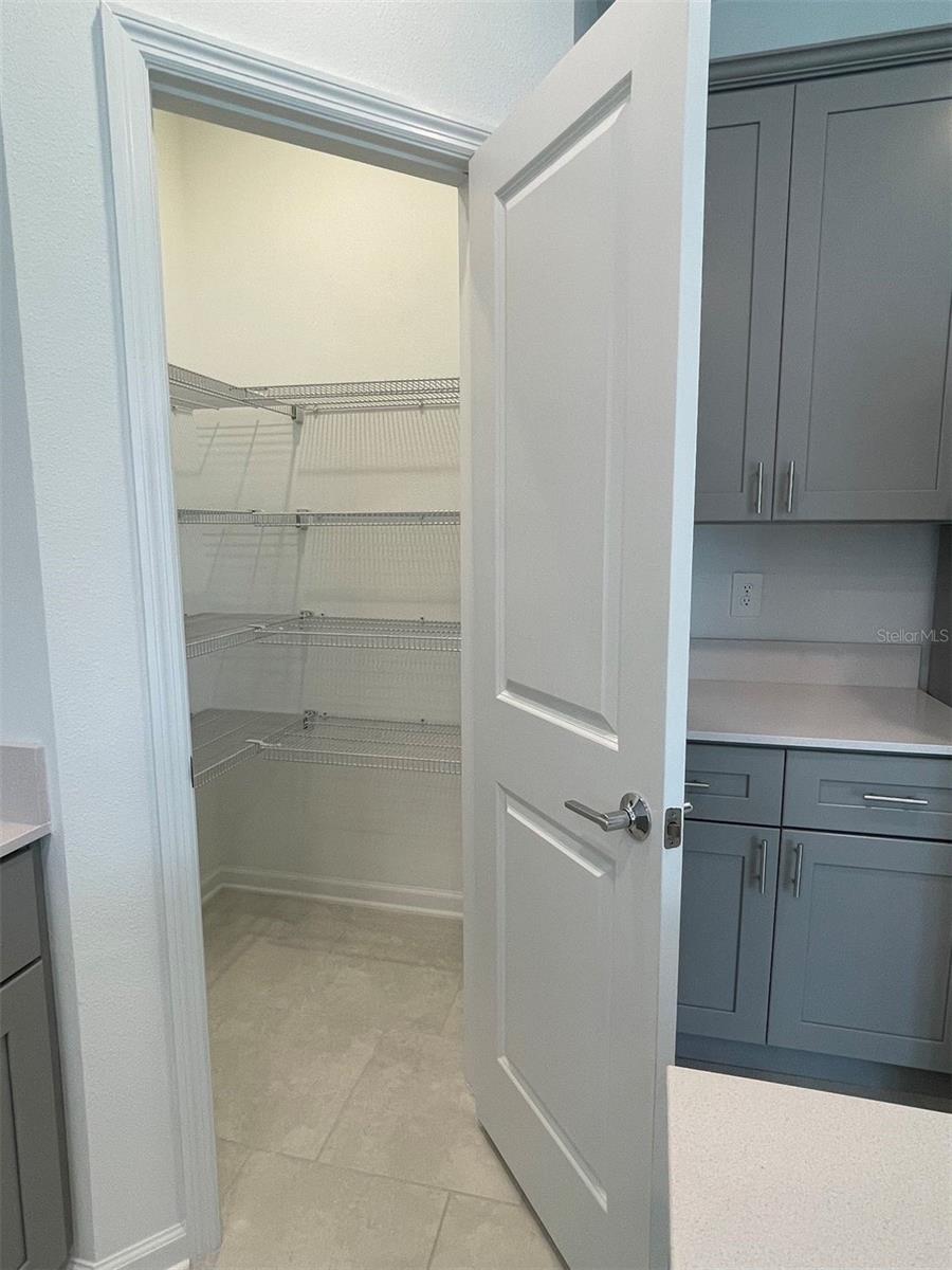 RHETTS RDG - Residential Lease