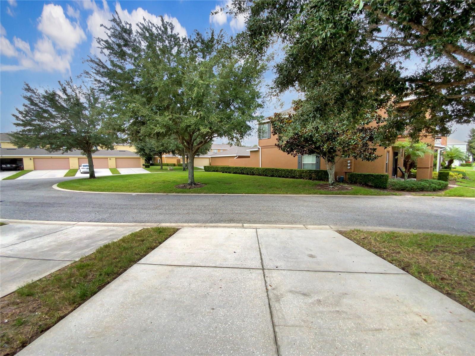 Photo 11 of 34 of 12253 JOHN WYCLIFFE BOULEVARD townhome