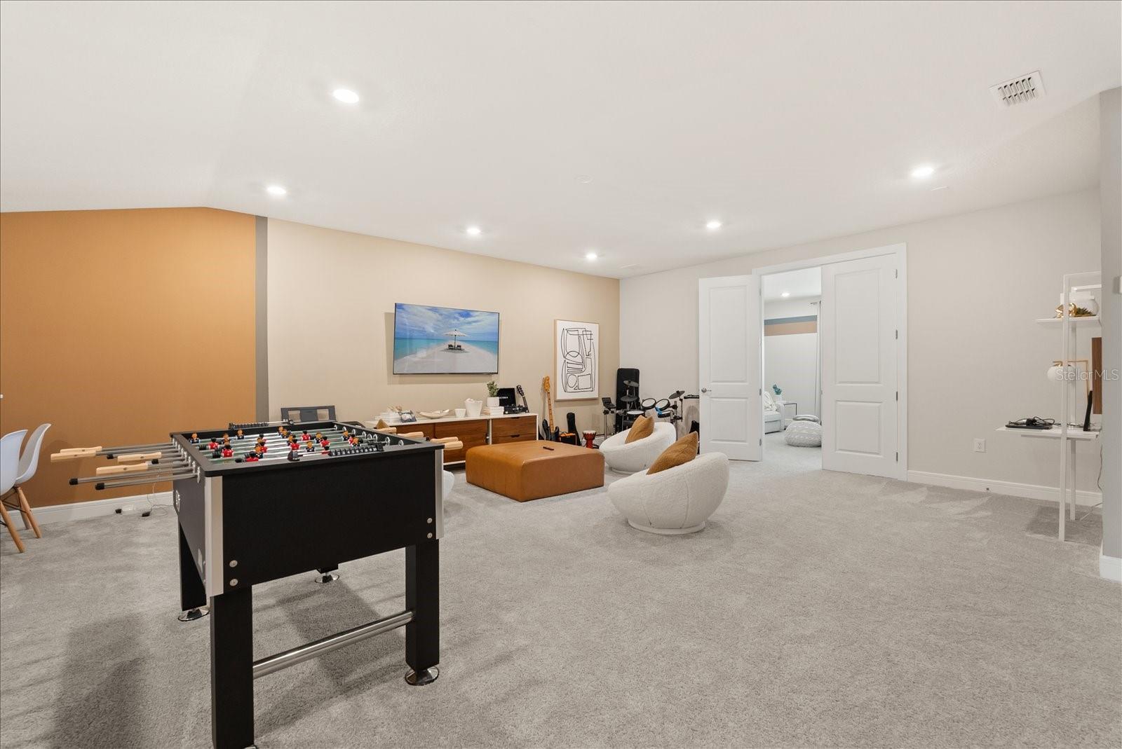 ESTS/LAKEVIEW PRESERVE - Residential