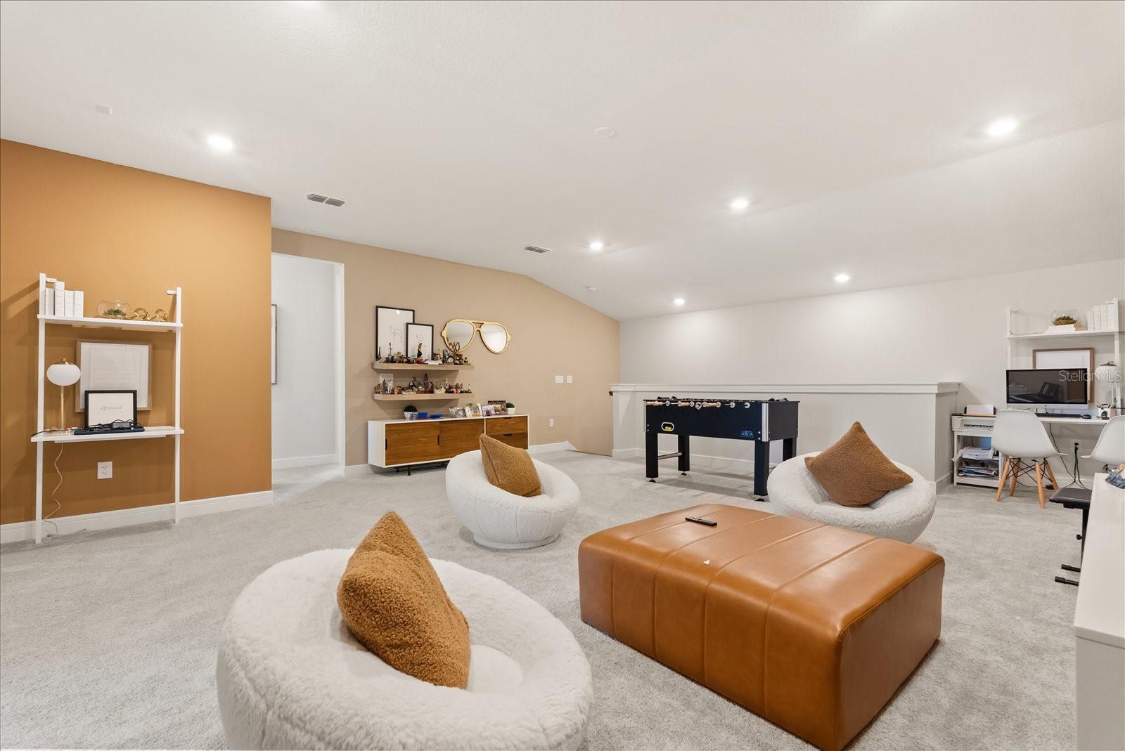 ESTS/LAKEVIEW PRESERVE - Residential