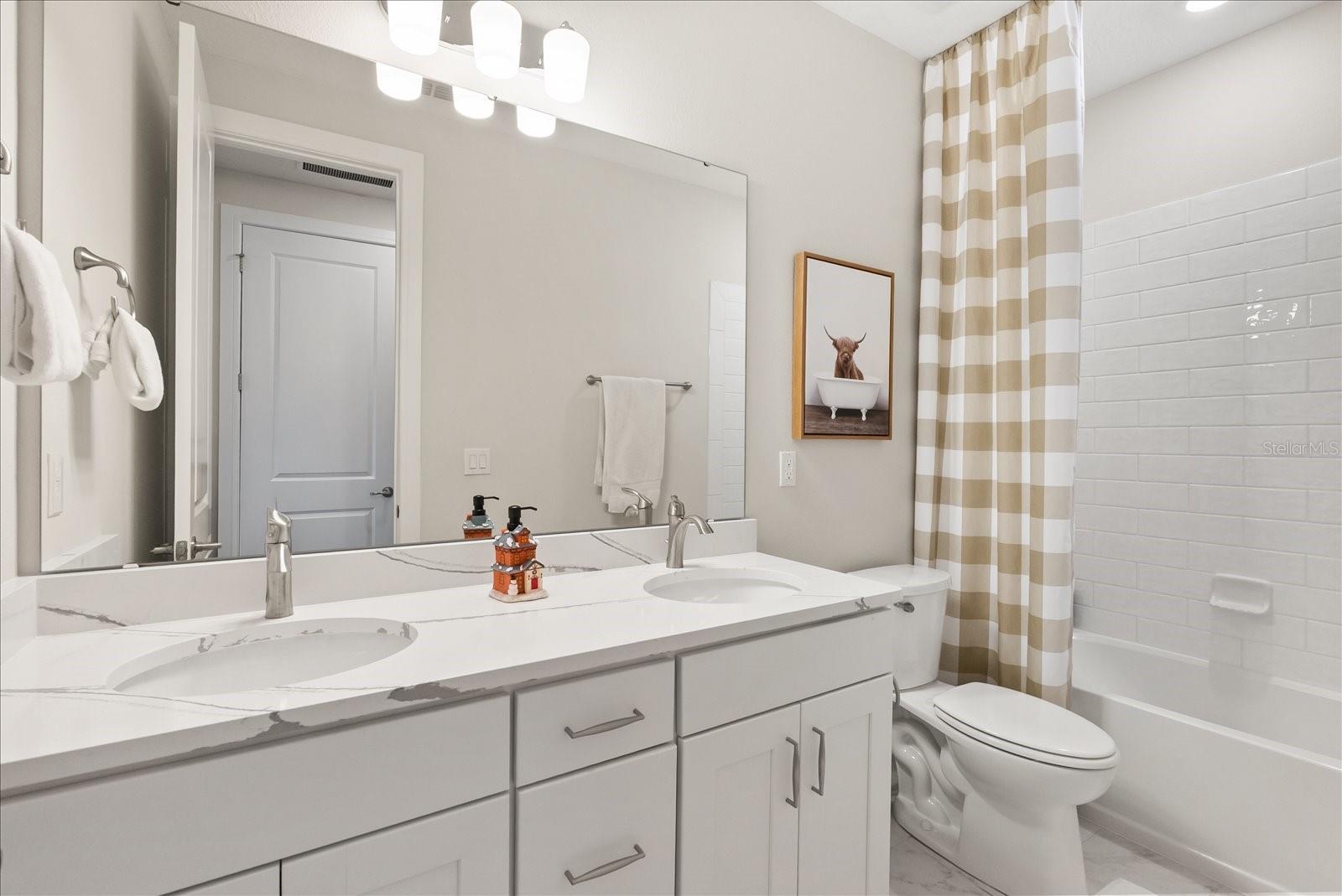 ESTS/LAKEVIEW PRESERVE - Residential