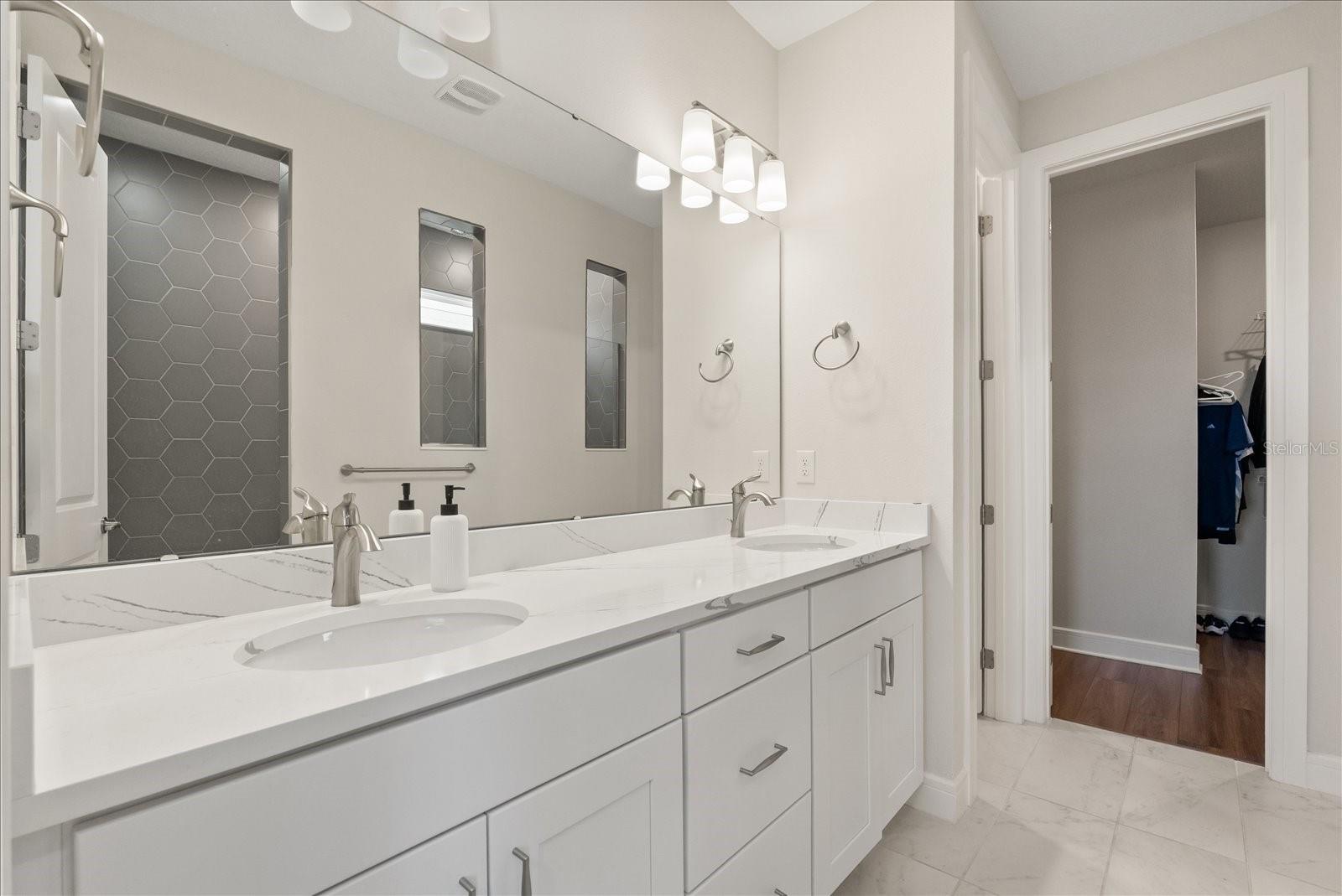 ESTS/LAKEVIEW PRESERVE - Residential