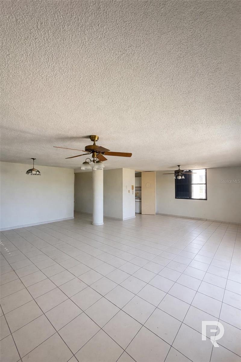 706 ROOSEVELT AV. PH-9 901N