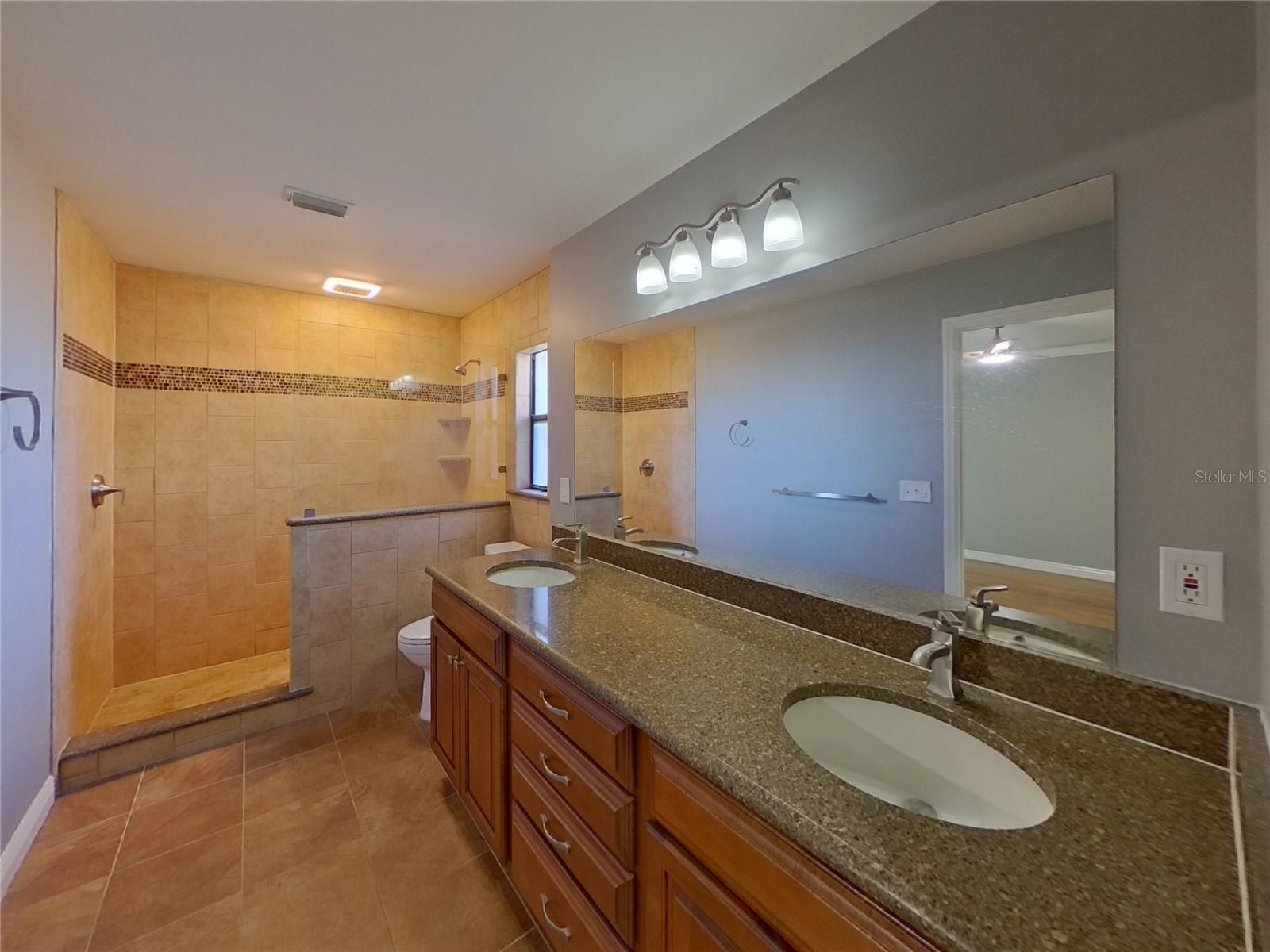 ARLINGTON PARK - Residential Lease