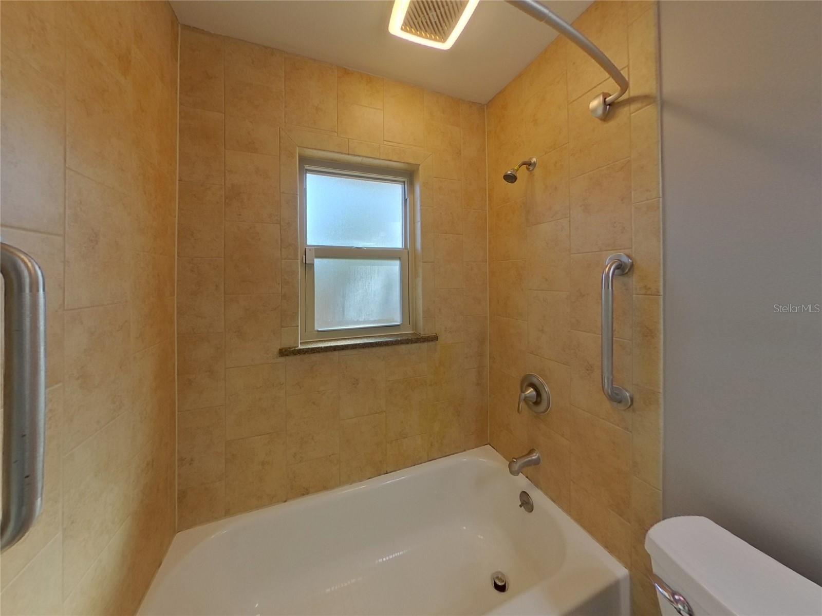 ARLINGTON PARK - Residential Lease